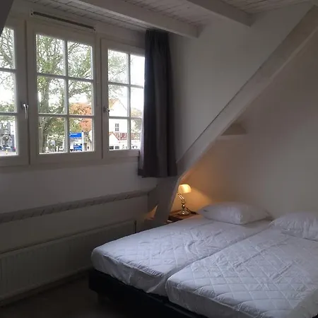 Kerkplein Vakanties Vrouwenpolder Room photo